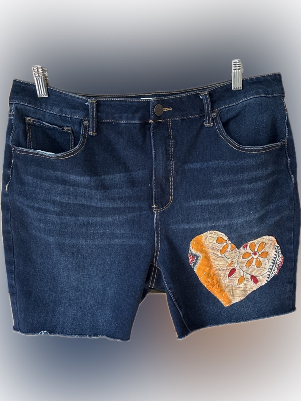 SOLD 🚫 Upcycled Denim Shorts - Picture 3 of 4